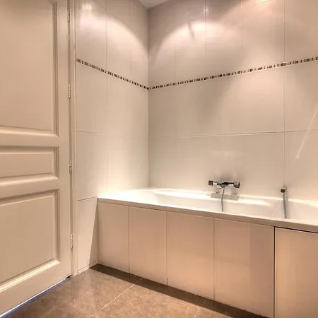 Large 2 Bedrooms - 3 Min From The Palais -apt N° 5m48 * Cannes